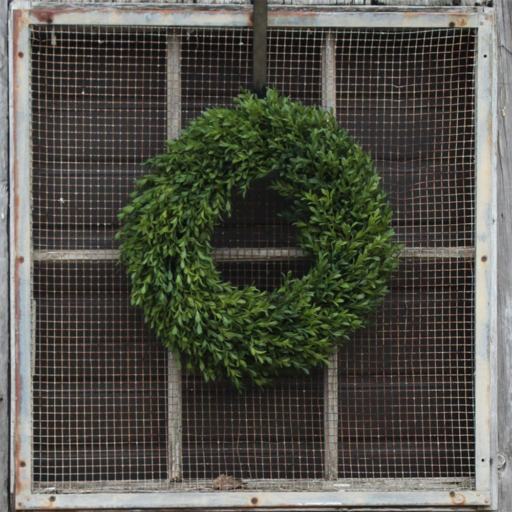 Lifelike All-Season Boxwood Wreath