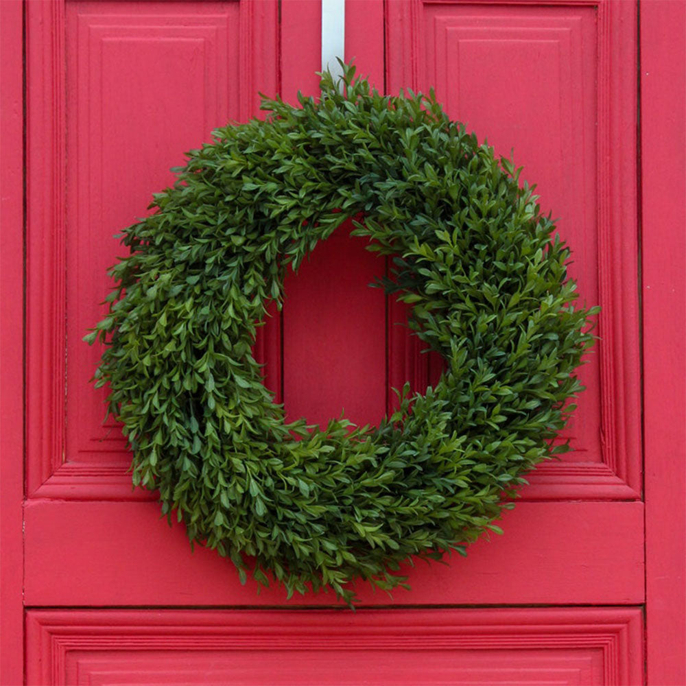Lifelike All-Season Boxwood Wreath